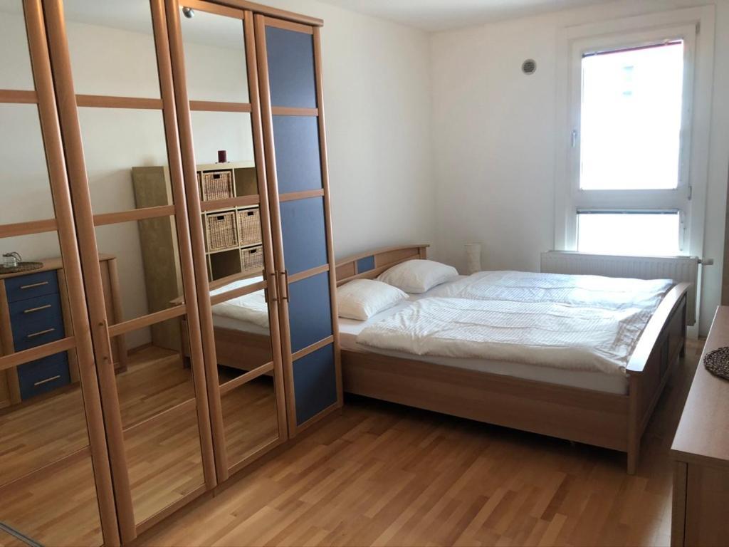 Apartment Bright With A Free Parking Garage @ Wienerberg Wien